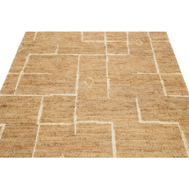 Modern Soumak Natural Jute & Cotton Rug Handmade in Tan For Sale - Image 9 of 9