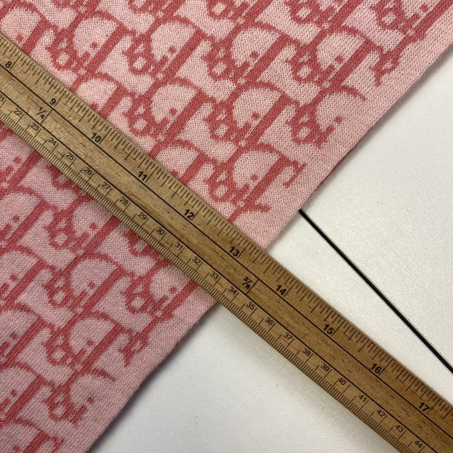 Christian Dior Paris Pink Large Scarf For Sale - Image 6 of 10