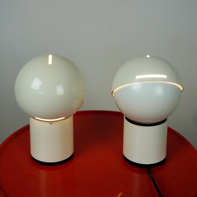 Vintage Italian Space Age Asteroidi Plastictable Lamps by Siberin Caronno, 1970s, Set of 2 For Sale - Image 3 of 10