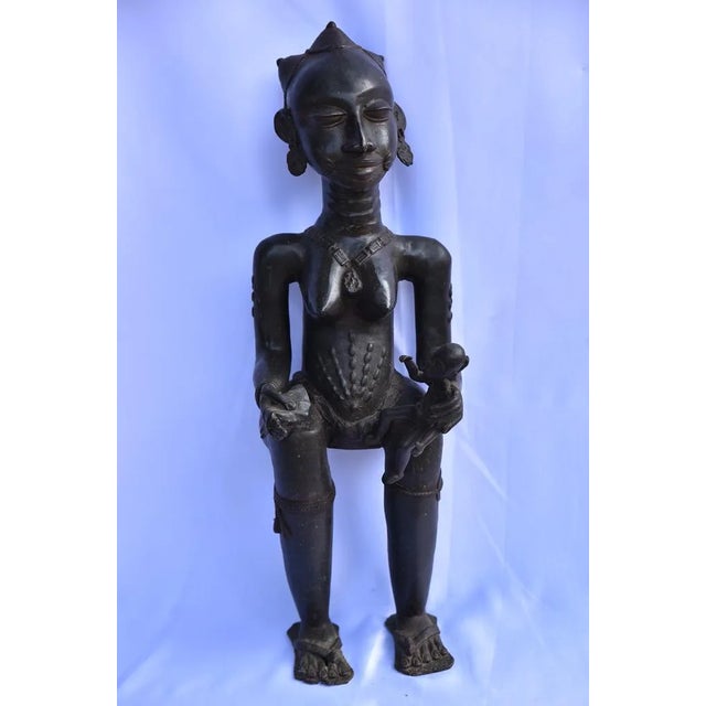 Nigerian Yoruba Artist, Royal Couple, Pre-1800s, Bronzes, Set of 2 For Sale - Image 3 of 4