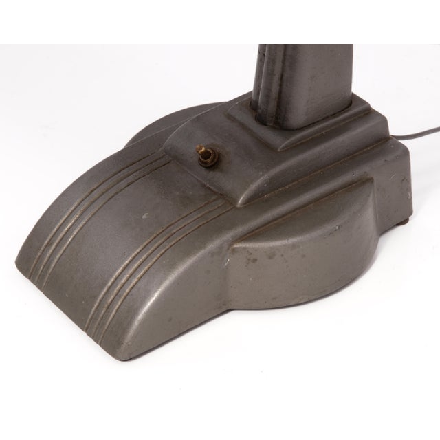 Art Specialty Co Flexo Banker Desk Lamp Flying Saucer Shade Fluorescent Bulb Art Deco Industrial Dazor For Sale - Image 12 of 16