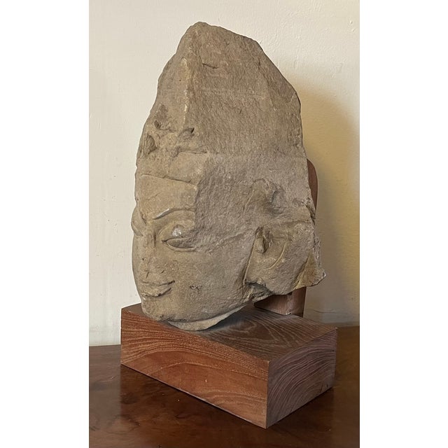 15th Century & Earlier Antique 10th / 11th Century Buff Sandstone Carving - Head or Bust of a Deity - Buddha or a Bodhisattva For Sale - Image 5 of 15