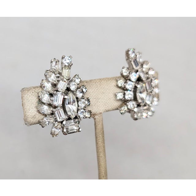 Mid-Century Modern Vintage Signed Mazer Brothers Rhodium Plated Clear Rhinestone Clip Earrings-2 Pieces For Sale - Image 3 of 7