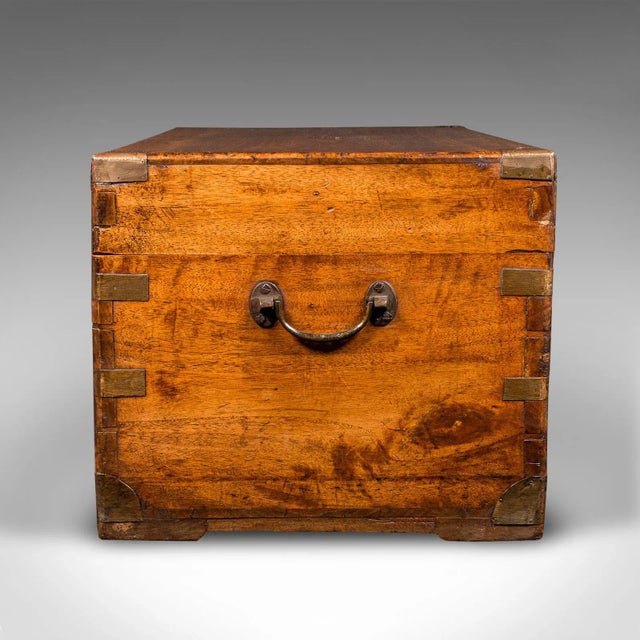 Early 20th Century 1900's Antique Military Trunk For Sale - Image 5 of 10