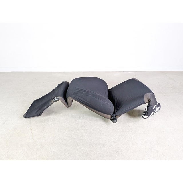 Black Wink Chair in Black and White Upholstery by Toshiyuki Kita for Cassina For Sale - Image 8 of 10