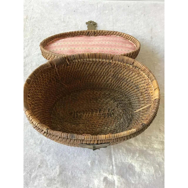 Chinese 1920s Chinese Wicker and Brass Lunch Basket For Sale - Image 3 of 13
