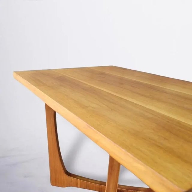 Wood Rare Vintage 1950s Broyhill Emphasis Mid-Century Modern Table | Brasilia Style Walnut MCM Vintage Accent Table For Sale - Image 7 of 7