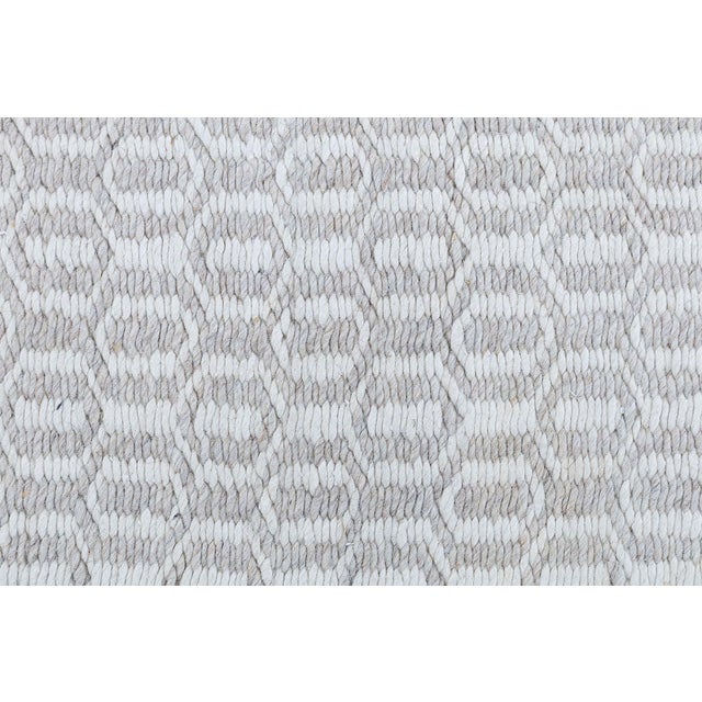 Contemporary Beige Flat-Weave Wool Rug by Doris Leslie Blau Size: 11'8" × 16'4" (355 × 497 cm) This custom design flat...