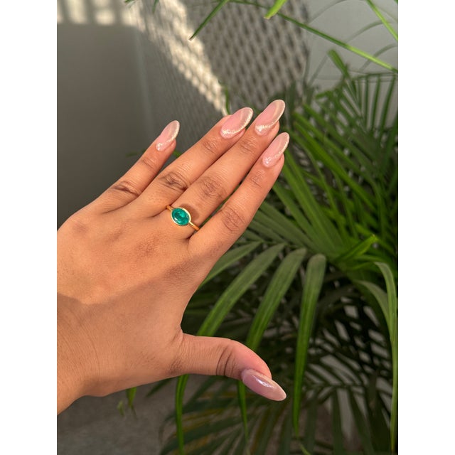1.64ct Natural Zambian Emerald Bezel Set Solitaire Ring in 18k Yellow Gold Size 4 For Sale In New York - Image 6 of 16