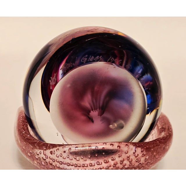Maroon Vibrant 1995 Hot Island Glass Maui Paperweight – Swirling Tropical Colors For Sale - Image 8 of 10
