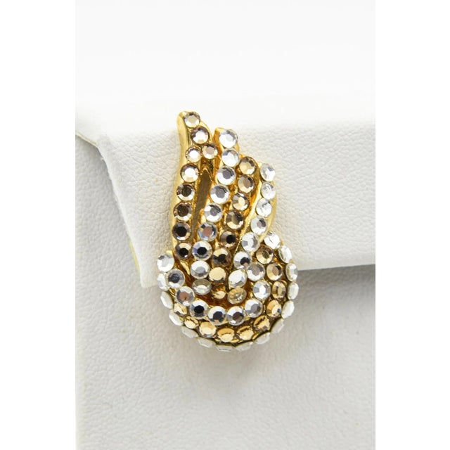 Late 20th Century Gold and Clear Crystal Swirl Ribbon Clip On Earrings - 2 Pieces For Sale - Image 5 of 10
