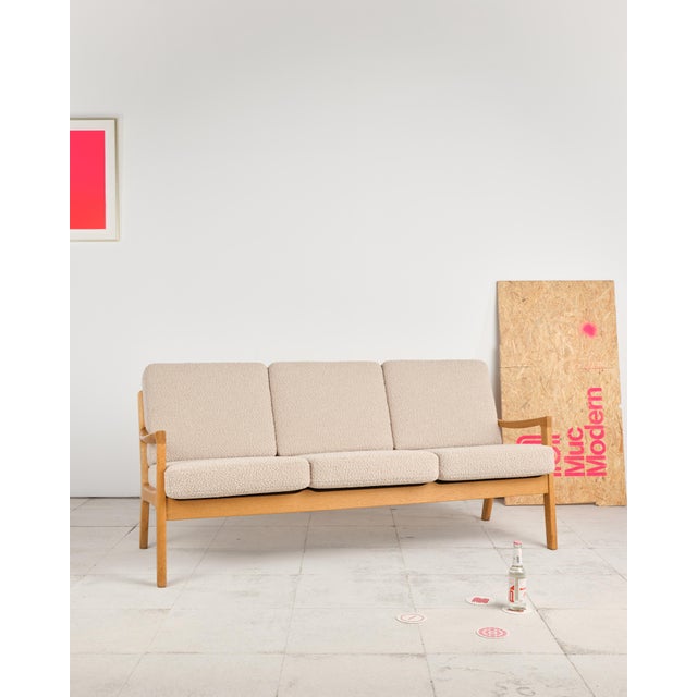 Beige Mid-Century Danish Three-Seater Sofa in Oak with Bouclé Cover by Ole Wanscher for France & Son, 1950s For Sale - Image 8 of 18