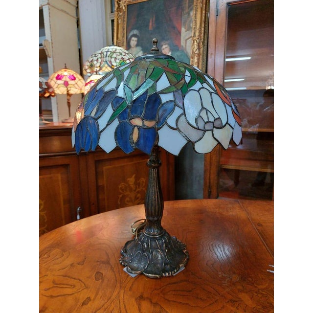 Tiffany Violet Lamp Bring the timeless charm of Tiffany art into your home with this splendid Art Nouveau table lamp, a...