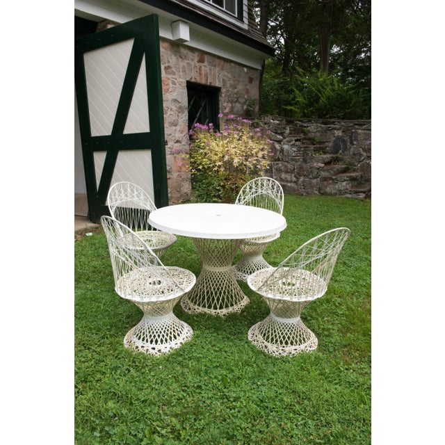 1960s 1960s Russell Woodard Four Chairs & Round Table of Spun Fiberglass - Set of 5 For Sale - Image 5 of 13