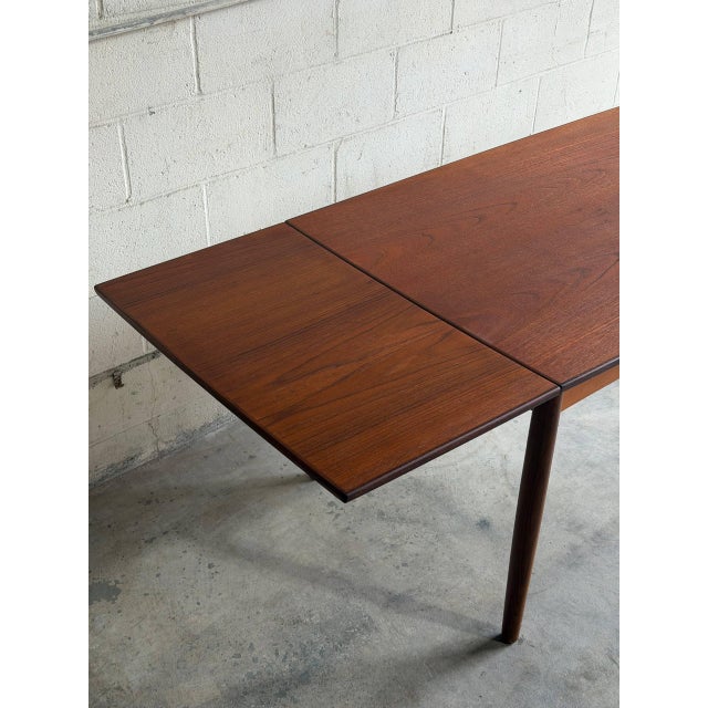 Mid-Century Modern Vintage Danish Modern Teak Extendable Dining Table With Draw Leaves For Sale - Image 3 of 10