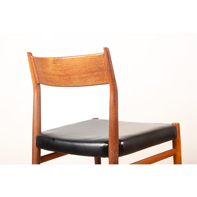 Danish Model 418 Chairs in Teak and Skai by Arne Vodder for Sibast, 1960s, Set of 12 For Sale - Image 16 of 18