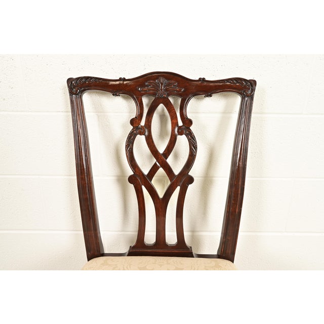 Kindel Furniture Georgian Carved Mahogany Dining Chairs, Set of Four For Sale In South Bend - Image 6 of 11