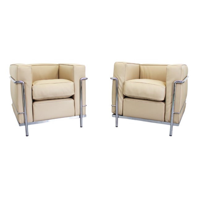 LC2 Chair by Le Corbusier for Cassina, 2000s For Sale