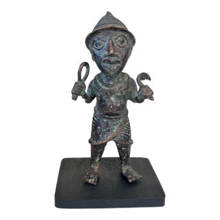Vintage Benin Bronze Oba King Soldier Nigeria African 6.75 " H For Sale