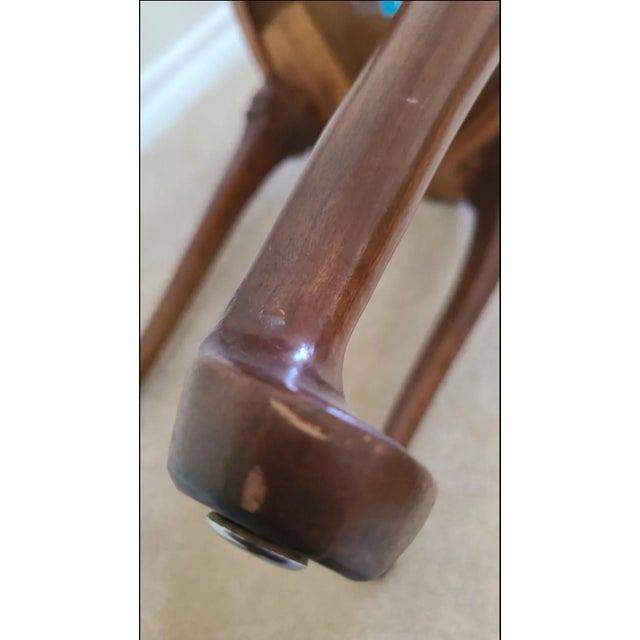 Brown Late 20th Century Drexel Heritage Traditional Cherry Oval Accent Side Table With Queen Anne Legs For Sale - Image 8 of 12