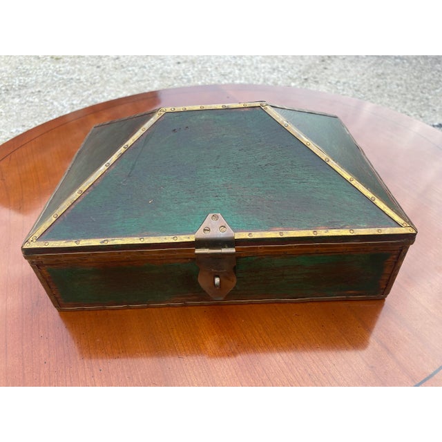 Vintage Pyramid Shaped Brass Trimmed Dresser Box. For Sale - Image 4 of 11