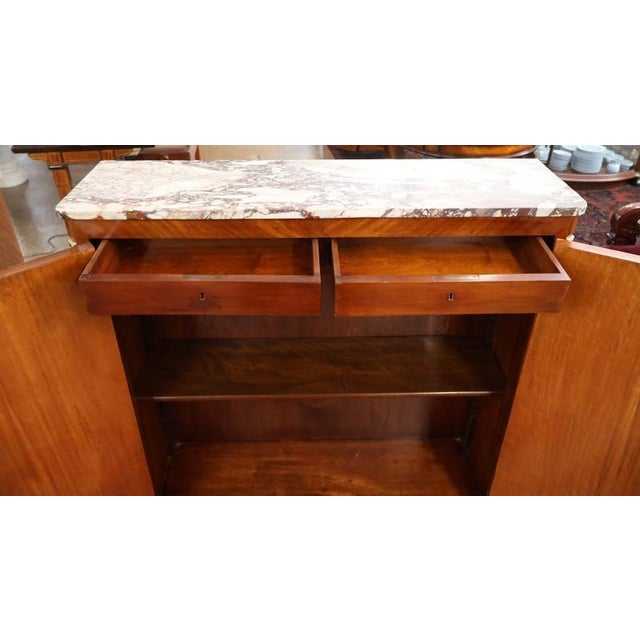 1920's Walnut French Louis XV Style Marble Top Bookcase China Bar Cabinets, 2 Pieces For Sale - Image 12 of 16