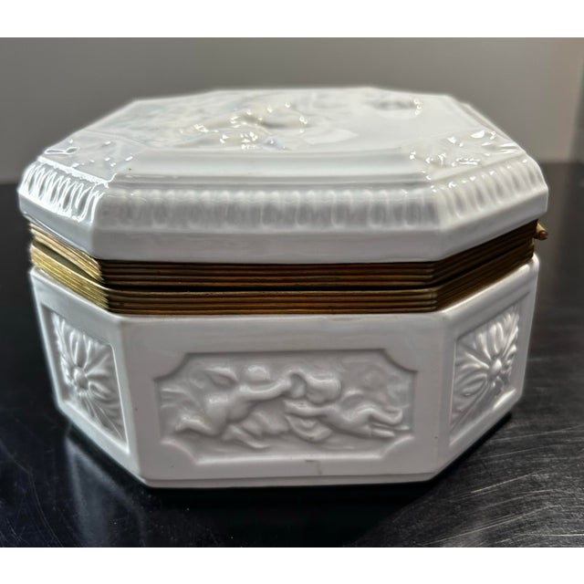 Antique French Blanc De Chine Ironstone With Bronze Dresser Box With Cherubs For Sale In Philadelphia - Image 6 of 10