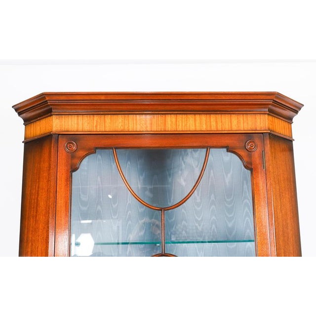 Wood Vintage English Flame Mahogany Display Cabinet For Sale - Image 7 of 18