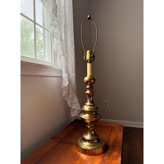 1960s Mid-Century Modern Hollywood Regency Stiffel Style Solid Brass Table Lamp 30" With Harp & Finial For Sale - Image 11 of 12