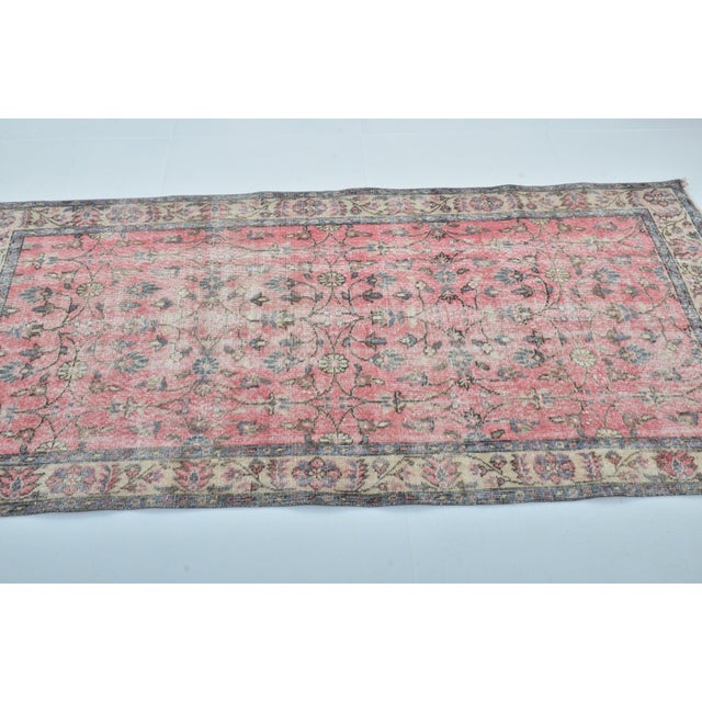 1950s Oushak Light Pink Wool Carpet For Sale - Image 4 of 8