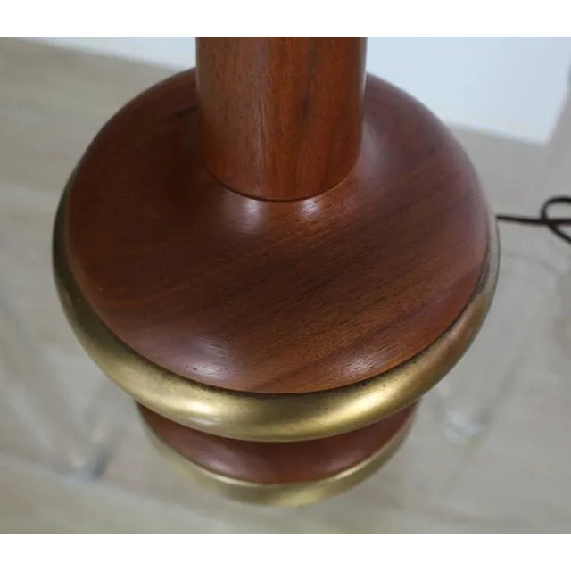 Tony Paul Vintage Mid Century Tony Paul Tower Shape Turned Walnut Brass Table Lamp For Sale - Image 4 of 8