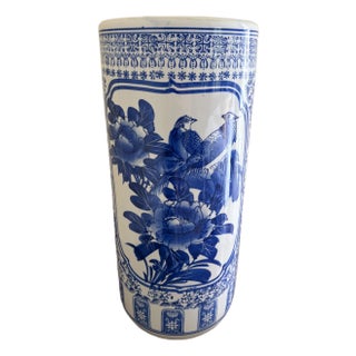 Blue and White Chinoiserie Porcelain Umbrella Stand With Bird Motif For Sale