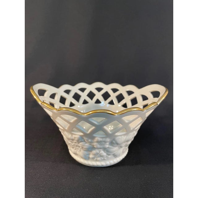 Lenox 1970s Vintage Lenox "Golden Meadows" China Ivory Lattice Bowl or Jardiniere For Sale - Image 4 of 12