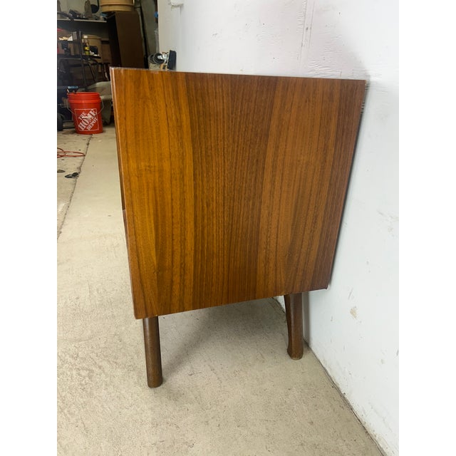 Mid Century Modern Nightstand by Albert Parvin for American of Martinsville For Sale - Image 10 of 12