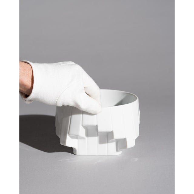 Rosenthal Sculptural Porcelain Bowl by Zaha Hadid for Rosenthal, Germany, 2000s For Sale - Image 4 of 10