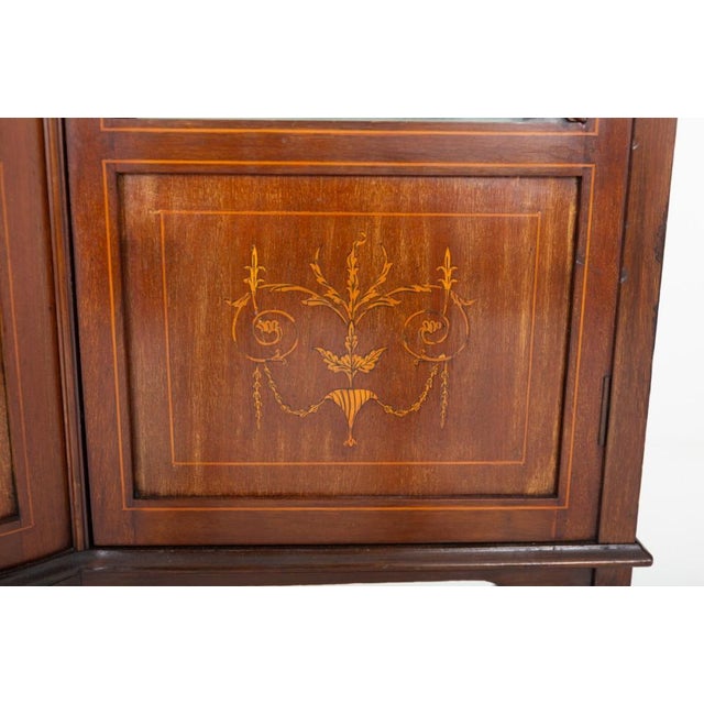 Early 20th Century Sheraton Display Cabinet in Mahogany, 1900 For Sale - Image 5 of 6