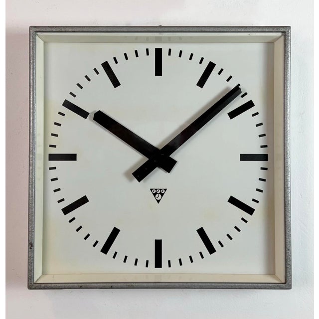 Metal Large Grey Square Wall Clock from Pragotron, 1970s For Sale - Image 7 of 18
