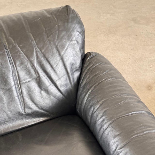 Set of Mid-Century Armchairs by Giuseppe Munari for Poltrona Munari, 1970s For Sale - Image 13 of 17