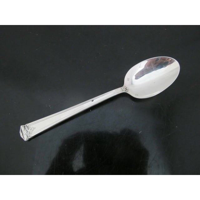 Silver Tuttle Sterling Silver Trianon 5pc Dinnerware Flatware Fork Knife Spoon Set For Sale - Image 8 of 11
