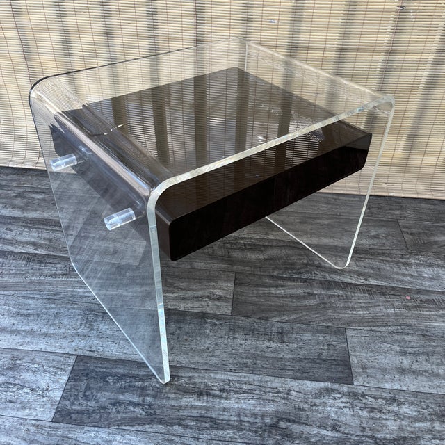 Mid Century Modern Waterfall Lucite Site Table With Floating Drawer. Circa 1970s. For Sale - Image 18 of 18