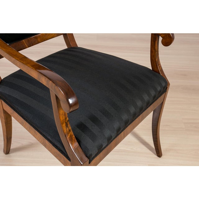 Antique German Biedermeier Armchairs in Walnut, 1800s, Set of 2 For Sale - Image 11 of 16