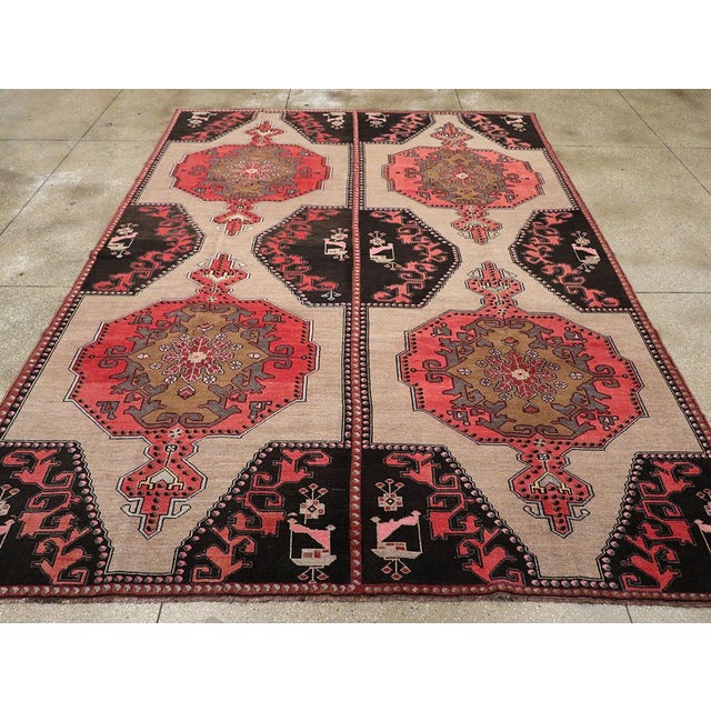 Galerie Shabab Collection Mid-20th Century Turkish Anatolian Room Size Carpet For Sale - Image 4 of 10