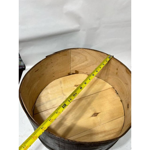 Early 20th Century Antique Primitive Shaker Bentwood Round Pantry Cheese Box For Sale In Washington DC - Image 6 of 10