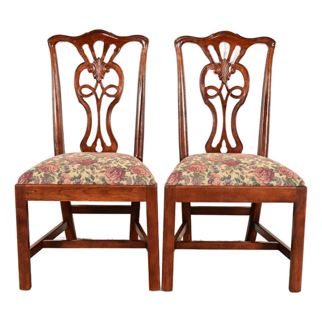 Henredon Georgian Carved Mahogany Side Chairs or Dining Chairs, Pair For Sale