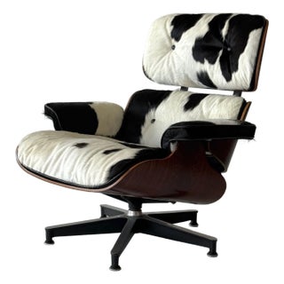 1960s 670 Lounge Chair in Cowhide by Charles & Ray Eames for Herman Miller For Sale