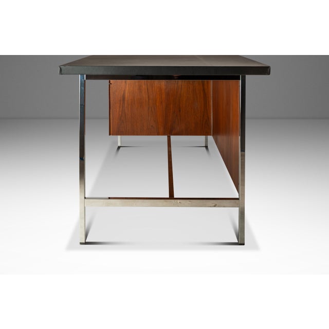 Mid-Century Modern Executive Desk in Walnut & Chrome W/ Leather Top by Florence Knoll for Knoll Associates, Usa, C. 1960s For Sale - Image 11 of 18