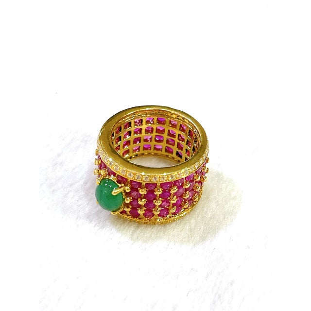 Bochic “Orient” African Ruby, & Jade Vintage Band Ring Set In 18 K Gold & Silver, Size 7.5 For Sale - Image 4 of 11