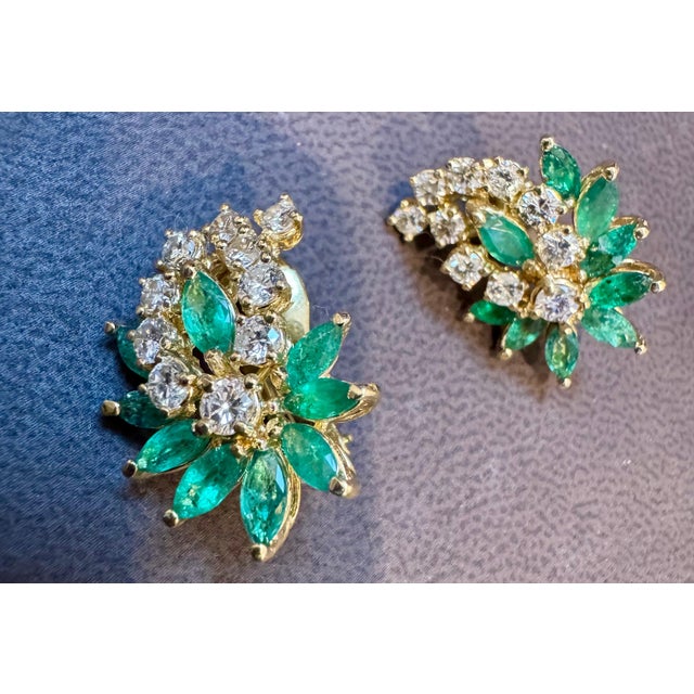 1.8Ct Natural Brazilin Marquise Emerald & 2.0 Ct Diamond Clip on Earring 18 KYG For Sale - Image 9 of 18