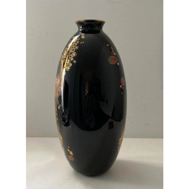 2007 Goebel Porcelain Vase With Certificate After Klimt "The Kiss" This large scale Goebel porcelain vase will make a...