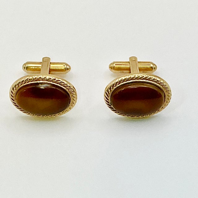 1970s Mid-Century Hollywood Regency Boho Chic Gold Tone Oval Brown Cufflinks - A Pair For Sale - Image 4 of 8